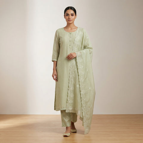 Straight fit kurta with tailored straight pants Suit - Pastel Green