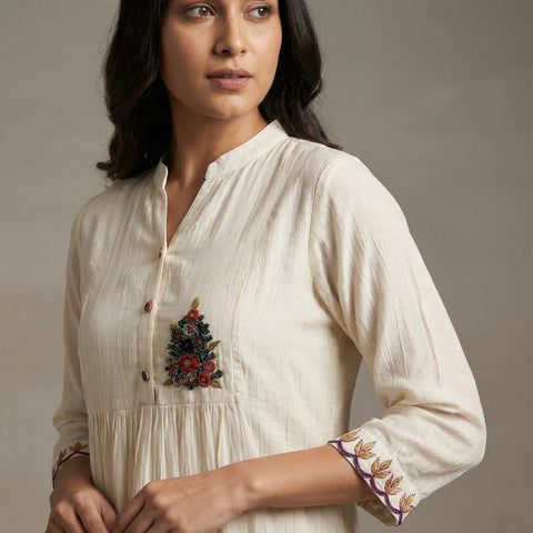 A-line top with straight pants Suit - Classic Off White