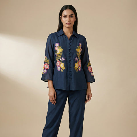 Slightly flared peplum top with straight-leg pants Suit - Classic Navy
