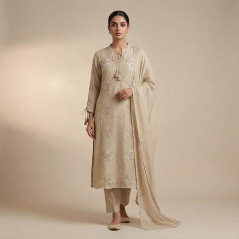Straight Suit - Classic Beige